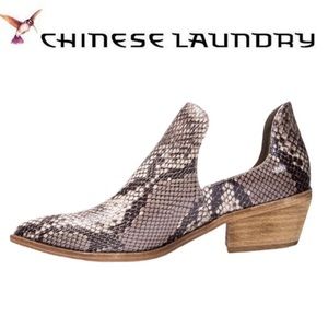 CHINESE LAUNDRY FOCUS SNAKE PRINT CUT OUT ANKLE BOOTIES